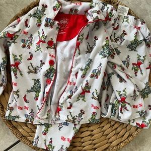 Grinch flannel pj set